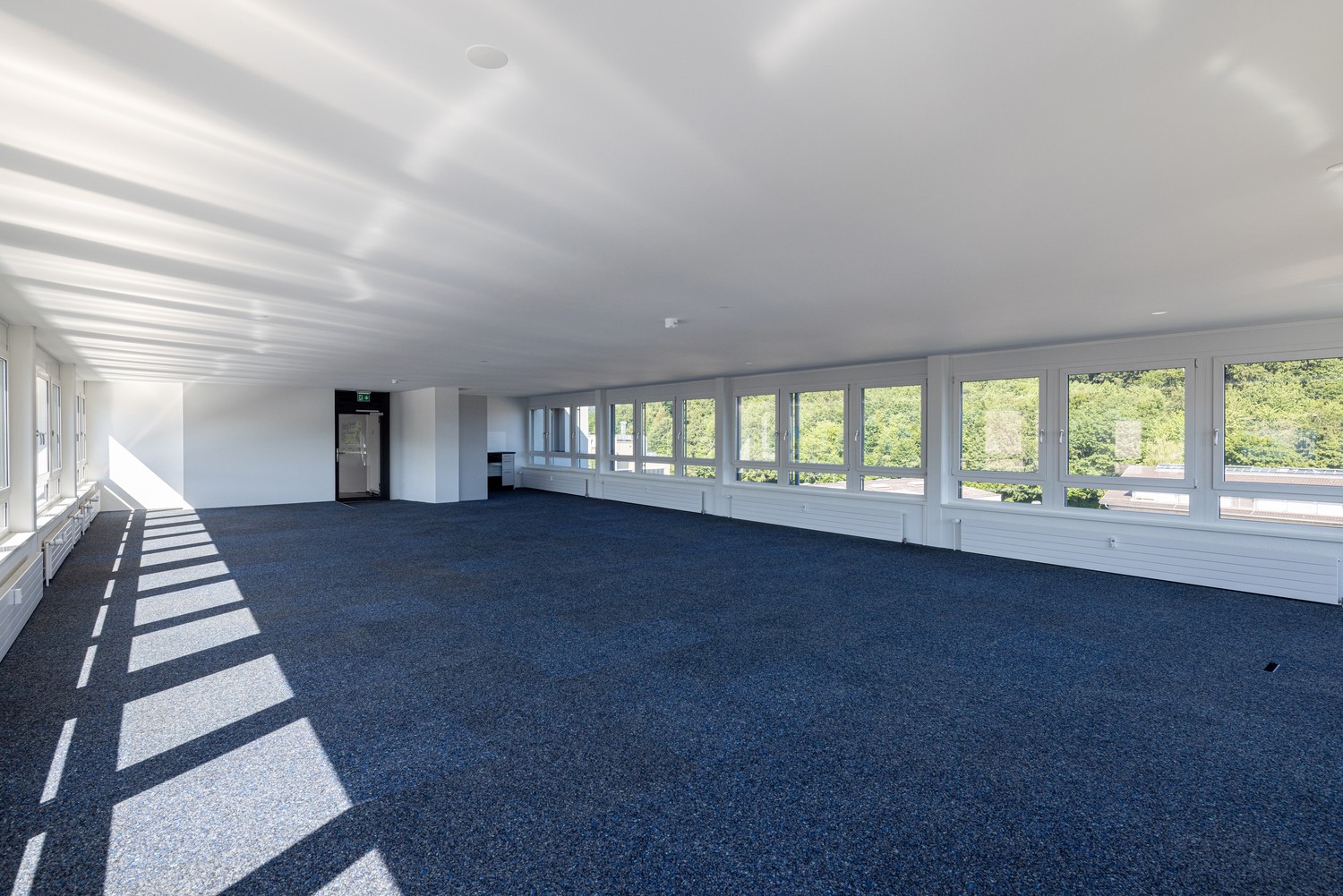 117m² office