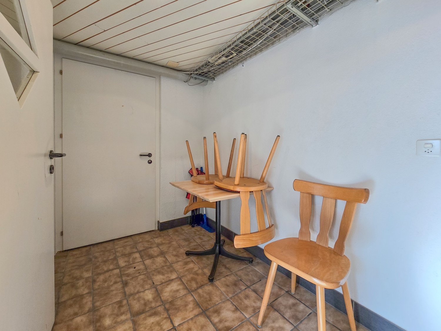 Commercial, Foto 2 von 5