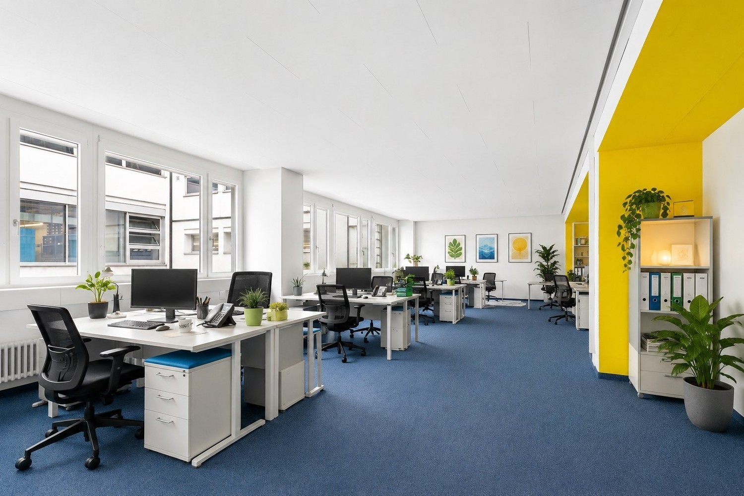 518m² office