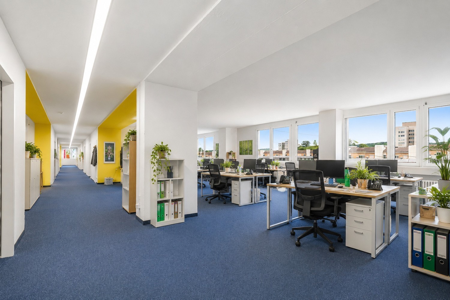 518m² office