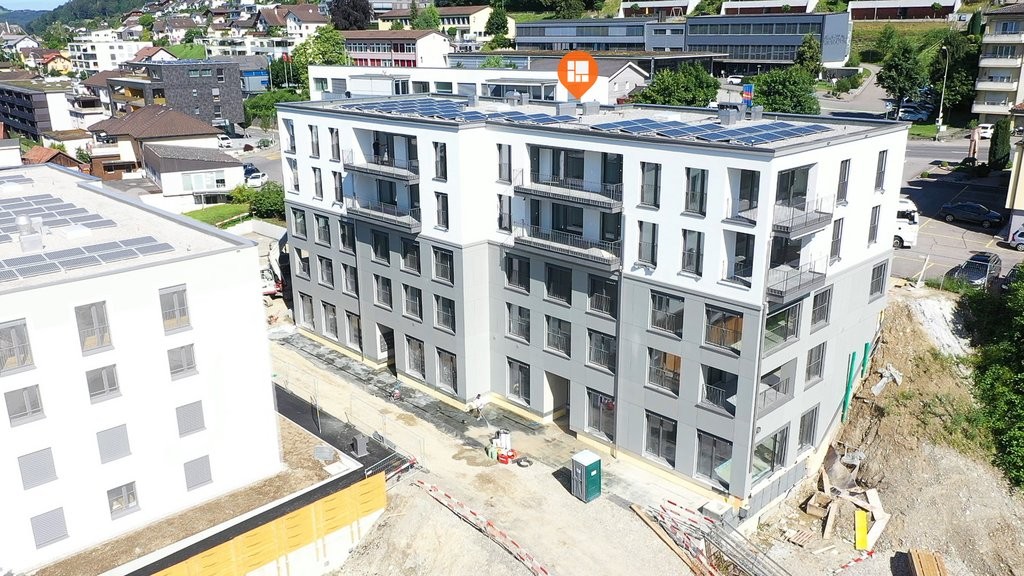 83m² commerciale, foto 2 di 3