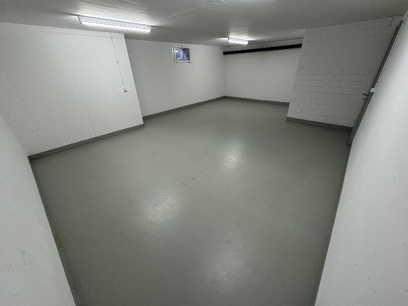 34m² commercial