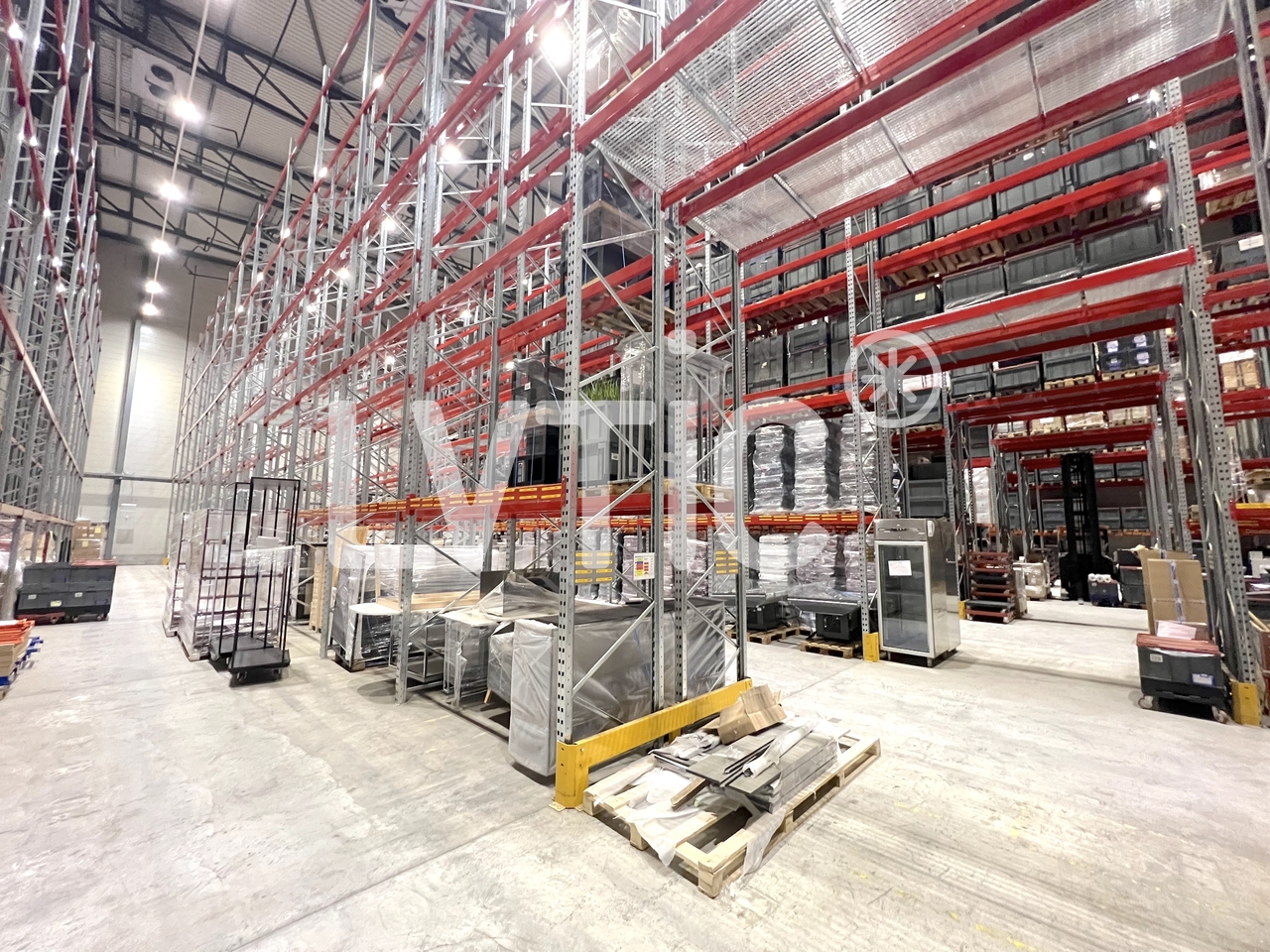 2200m² Lagerraum, Foto 1 von 10