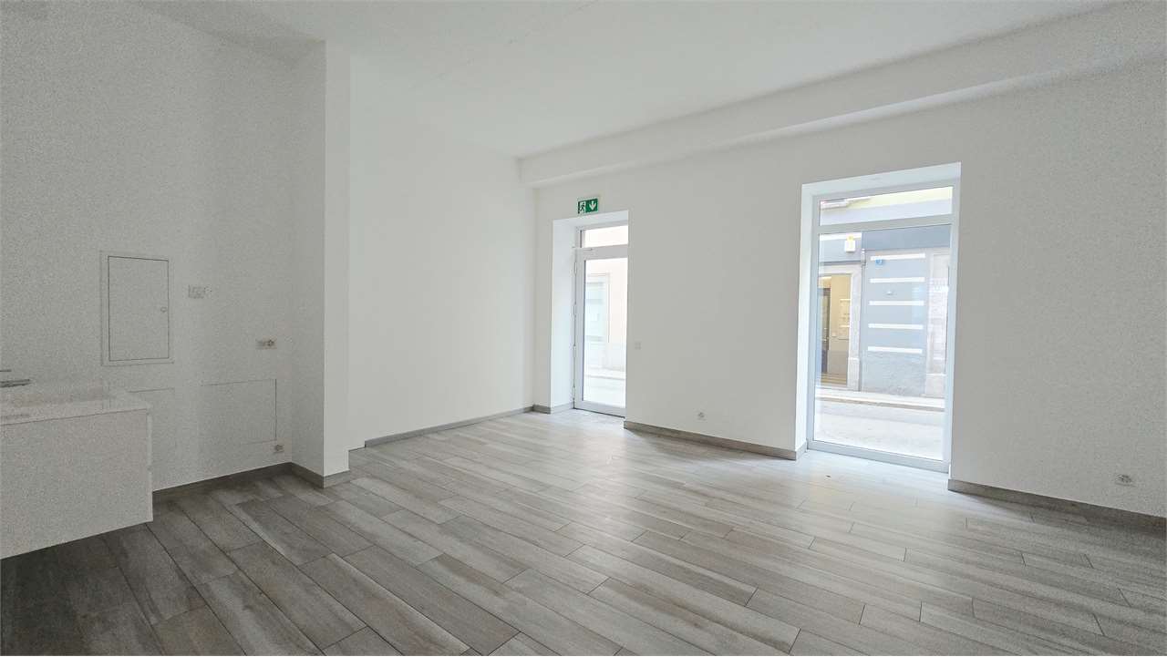 Shop, Foto 1 von 10