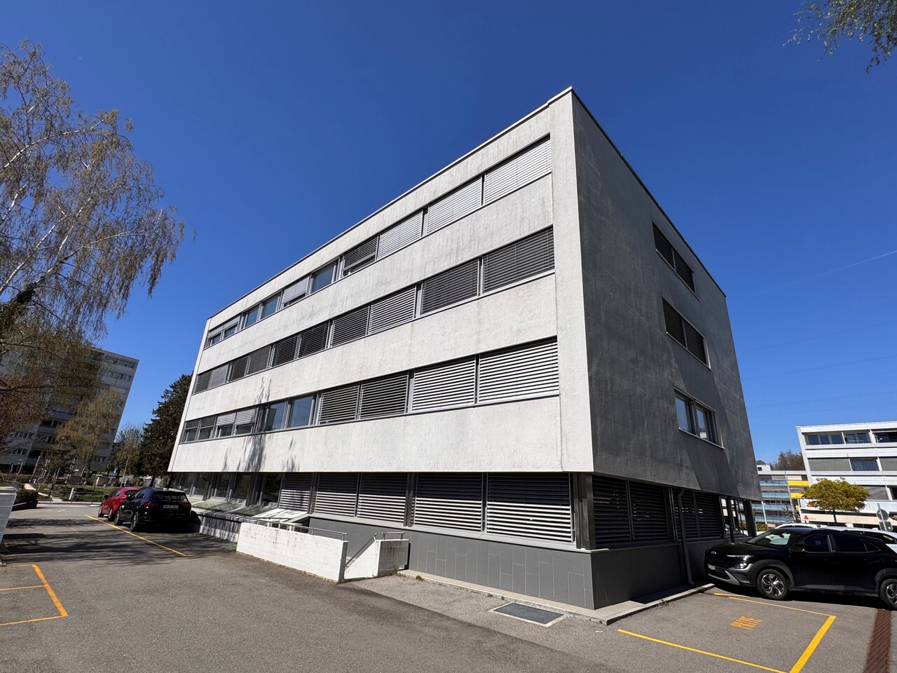 340m² Büro