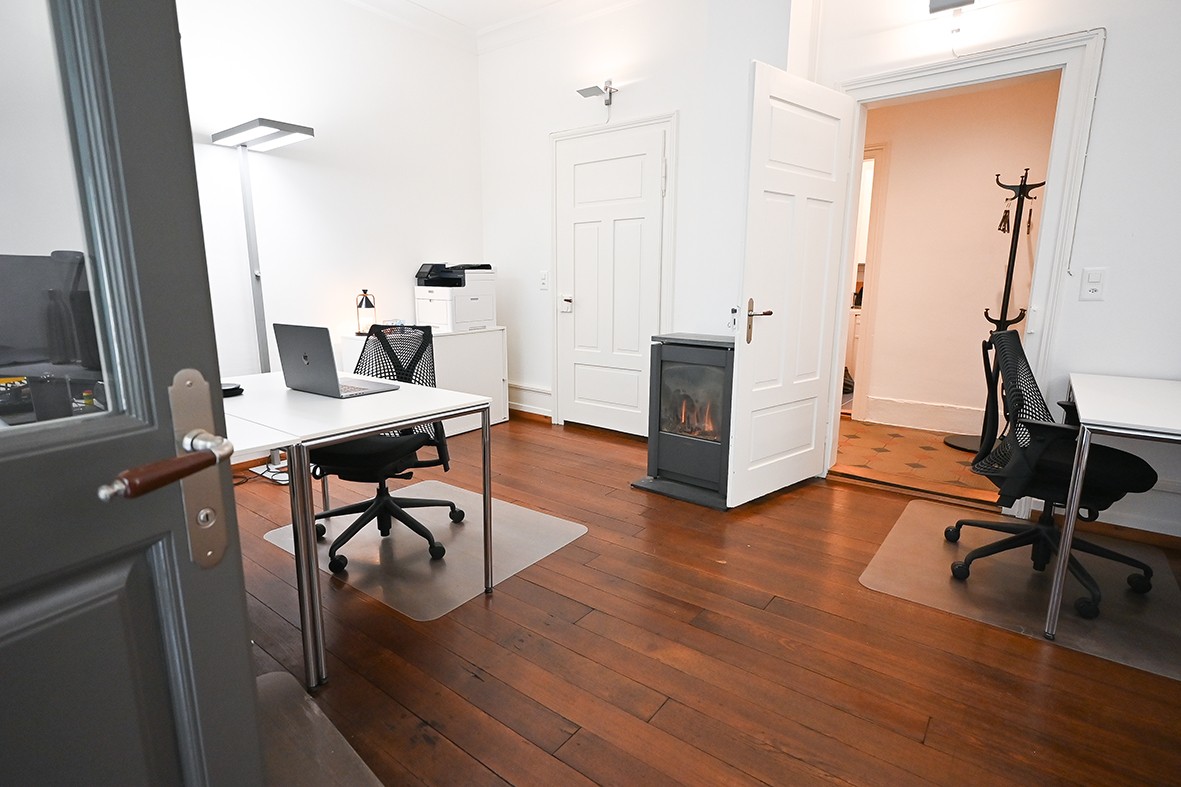 Office, photo 2 of 10