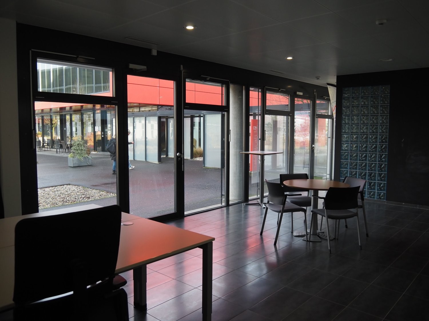 82m² Laden