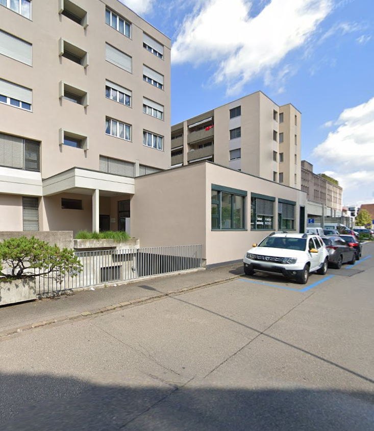 70m² commercial
