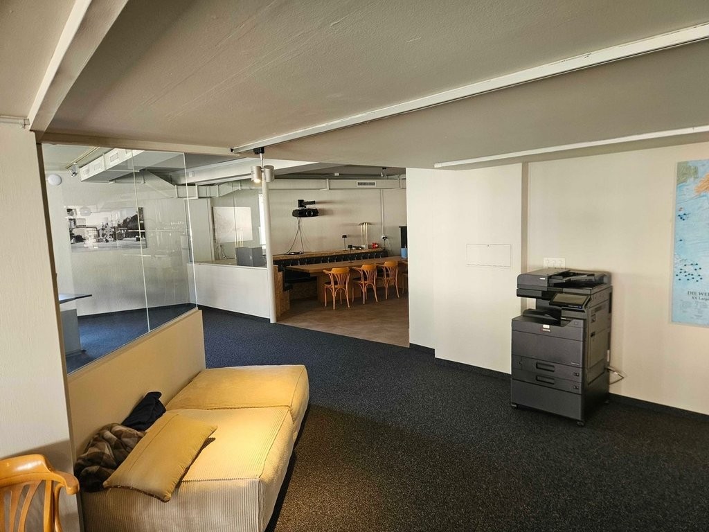 275m² commerciale