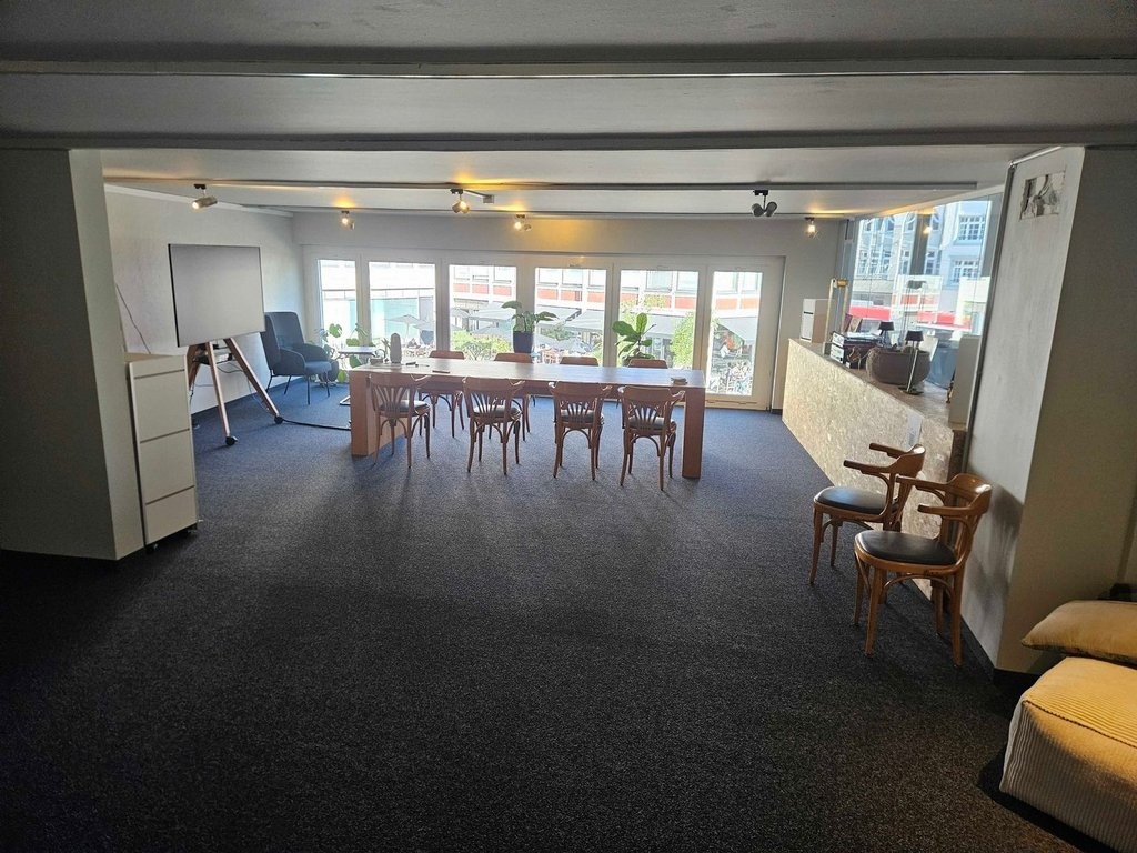275m² commerciale