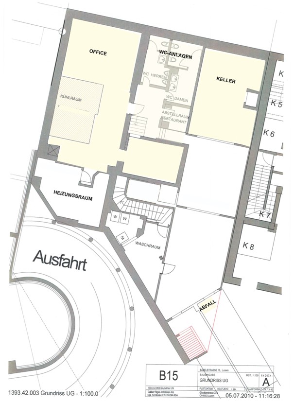 200m² living / commercial building