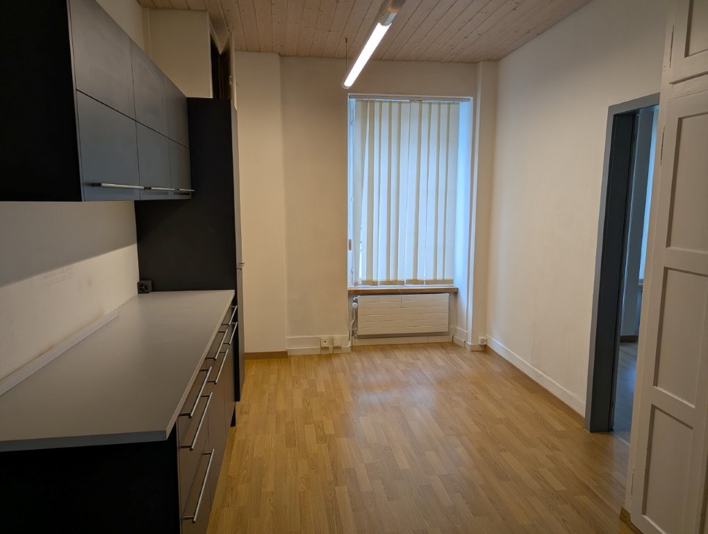 101m² office