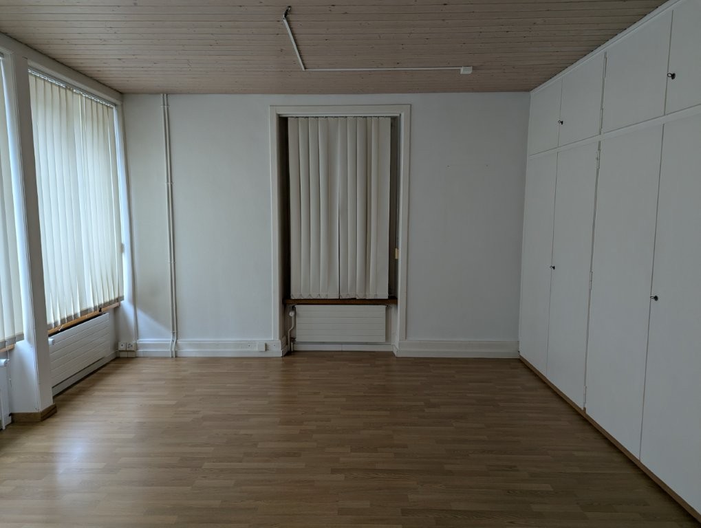 101m² office