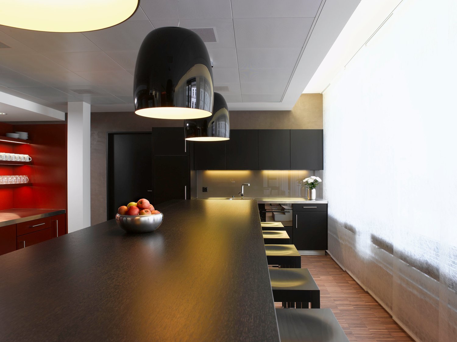 1700m² office, photo 3 of 7