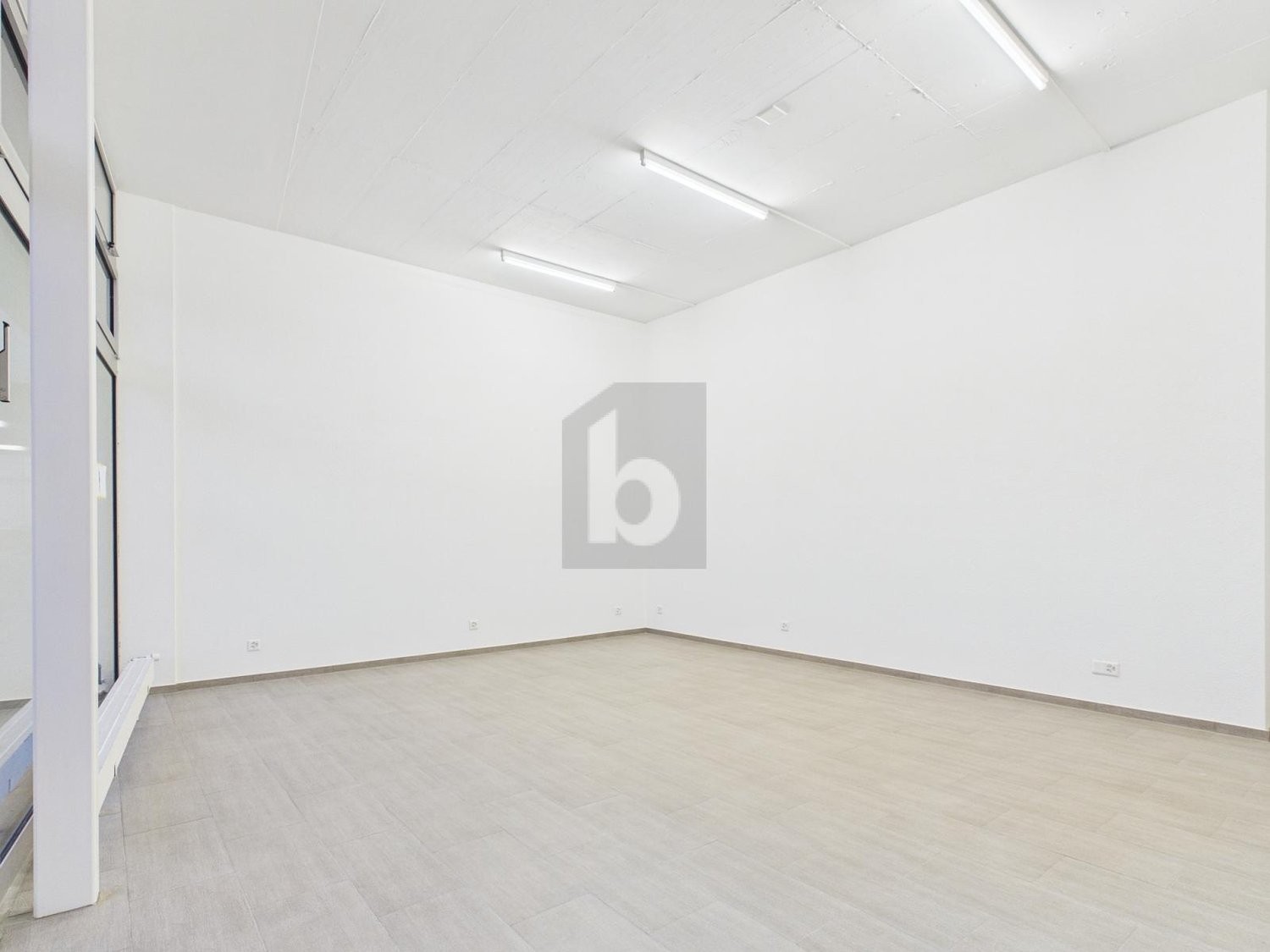 26m² shop, Foto 1 von 4