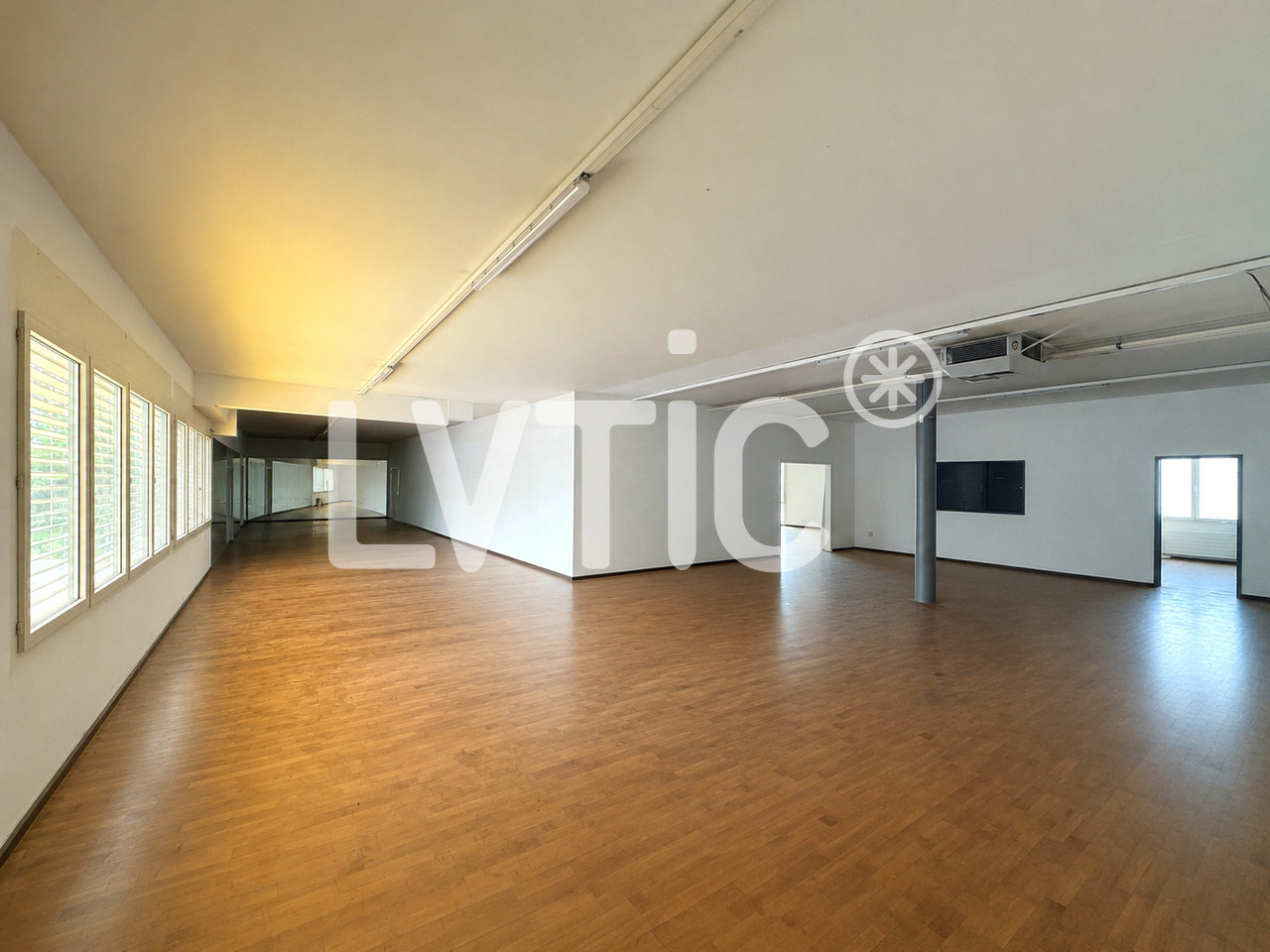 336m² Büro