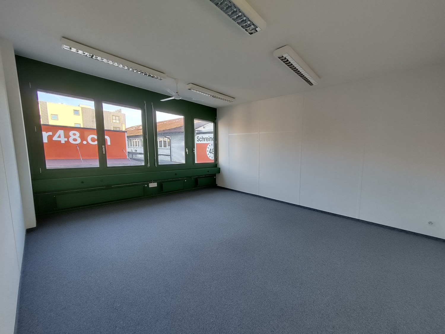 168m² office