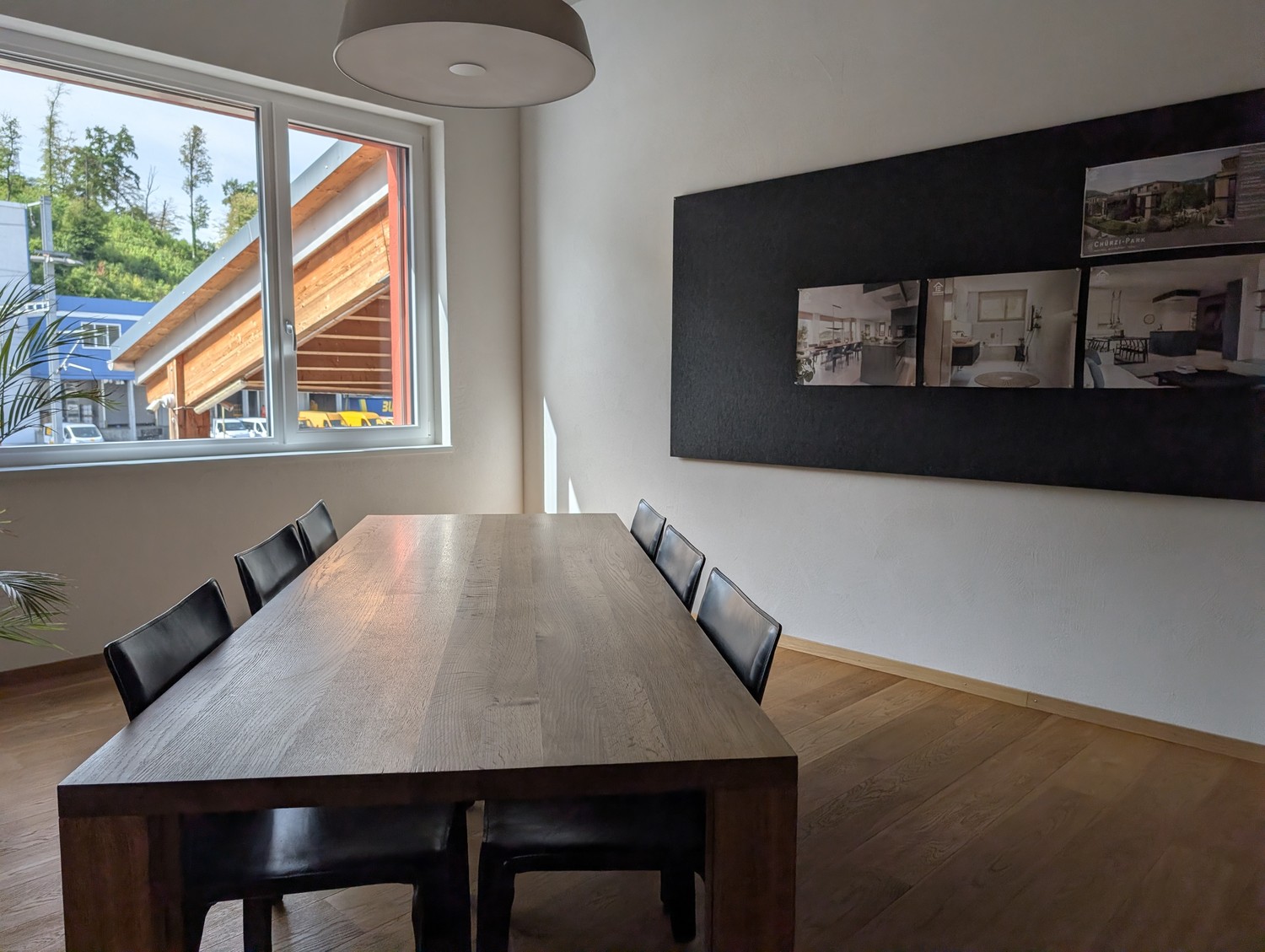 756m² workshop