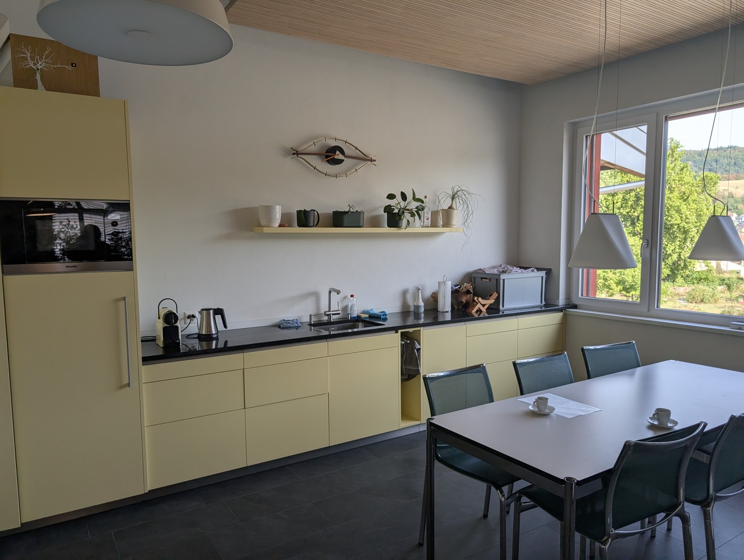 756m² workshop