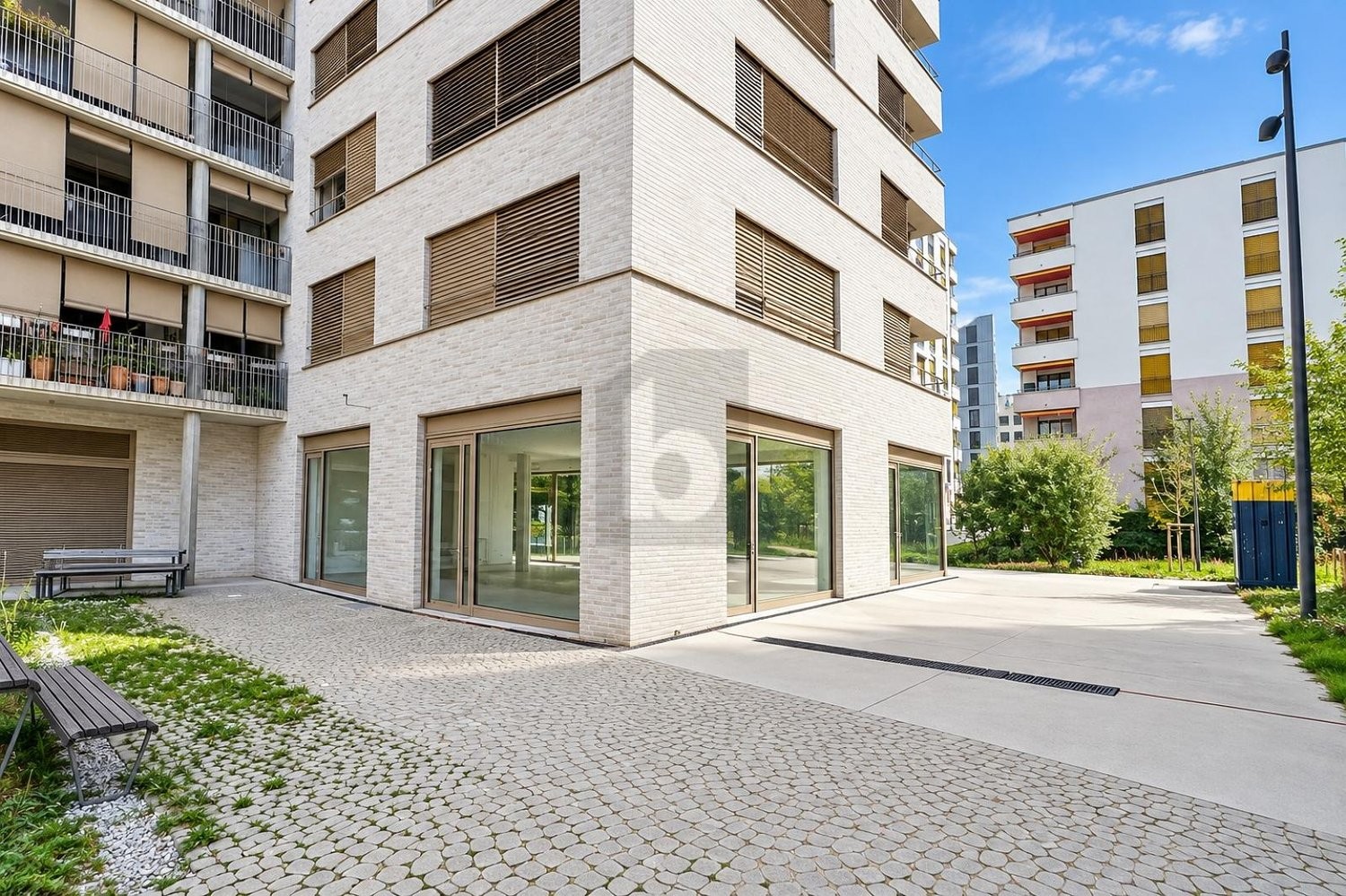 160m² Ladenlokal, Foto 2 von 4