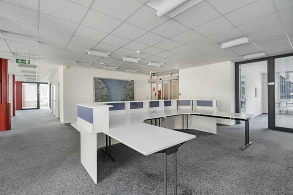 830m² office, Foto 10 von 10