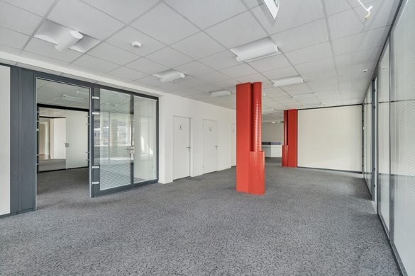 830m² office, Foto 9 von 10