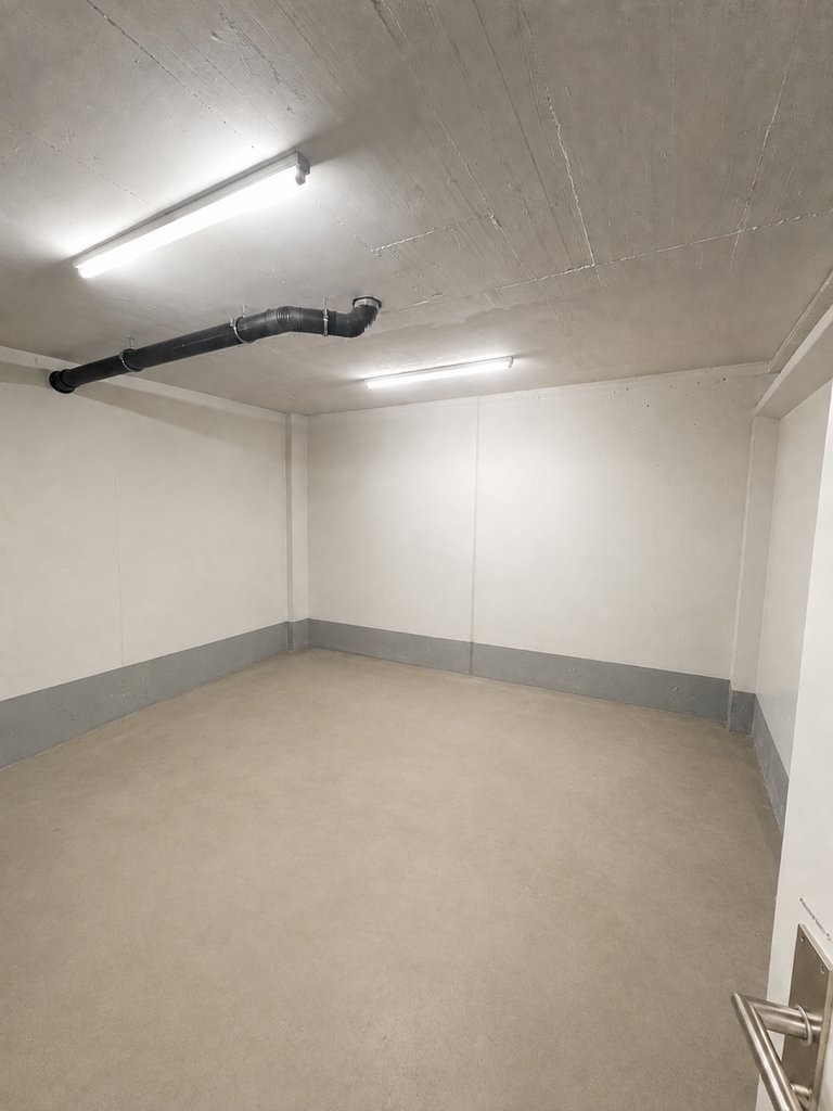 pièce de loisirs de 14m², photo 2 sur 2