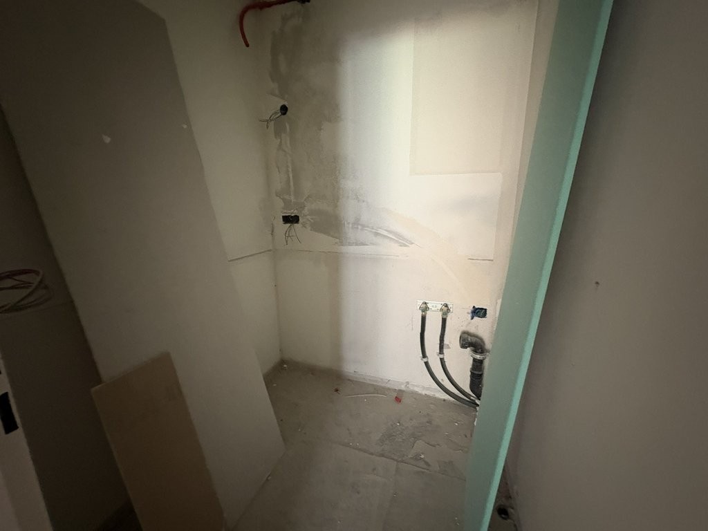 56m² office