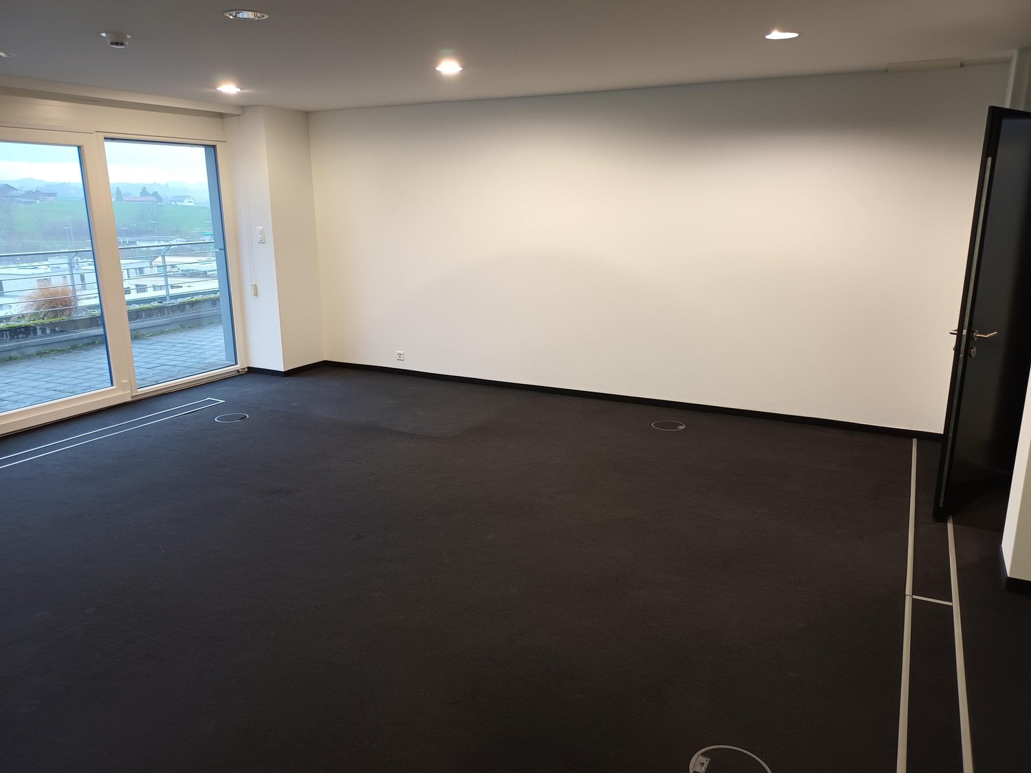 42m² Büro, Foto 1 von 5