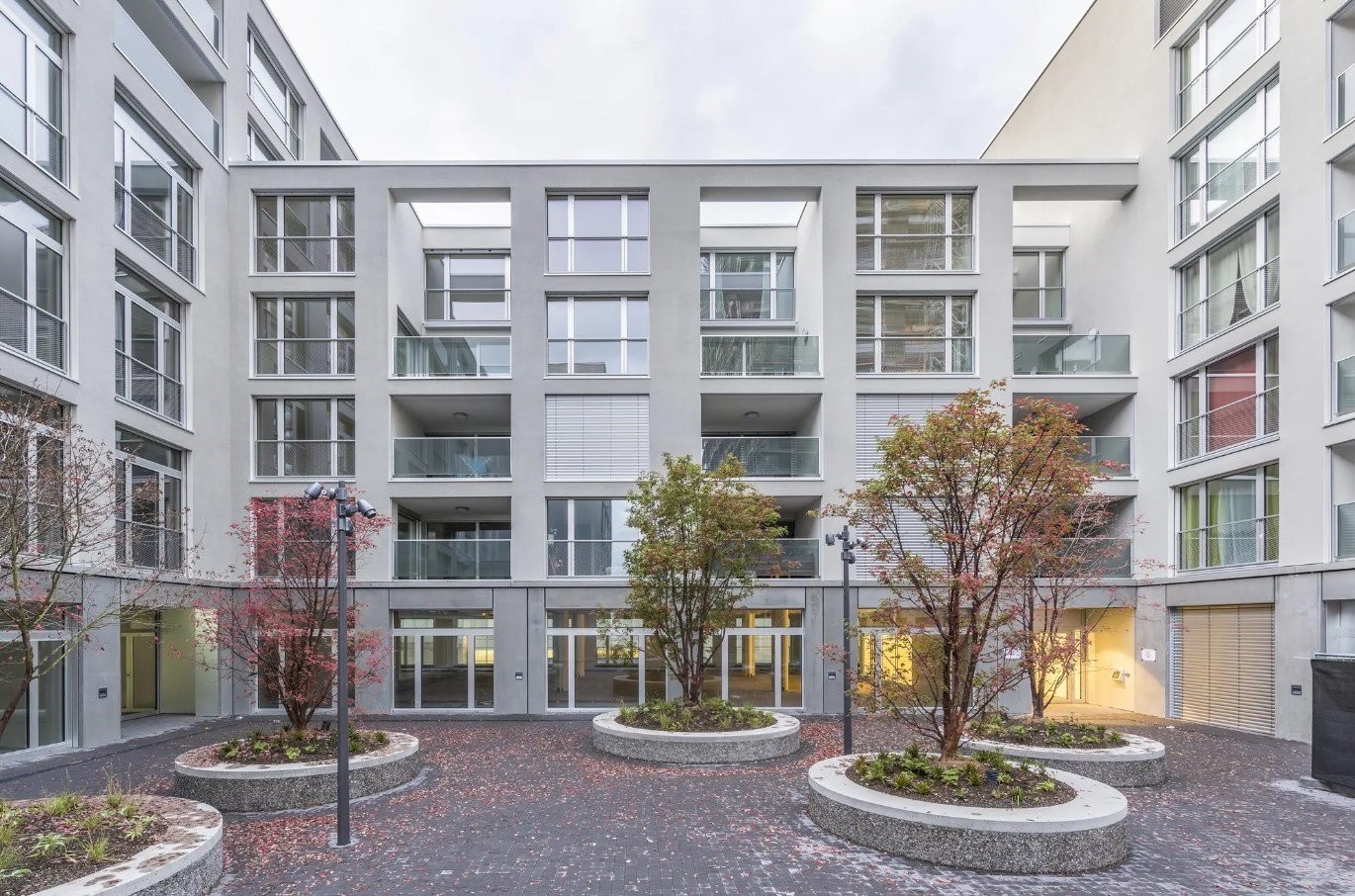 441m² office