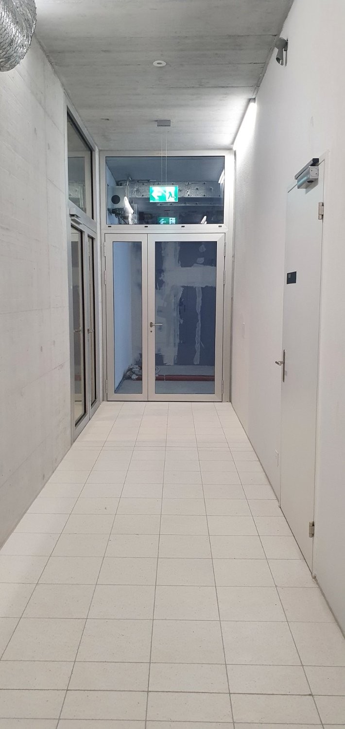 441m² office