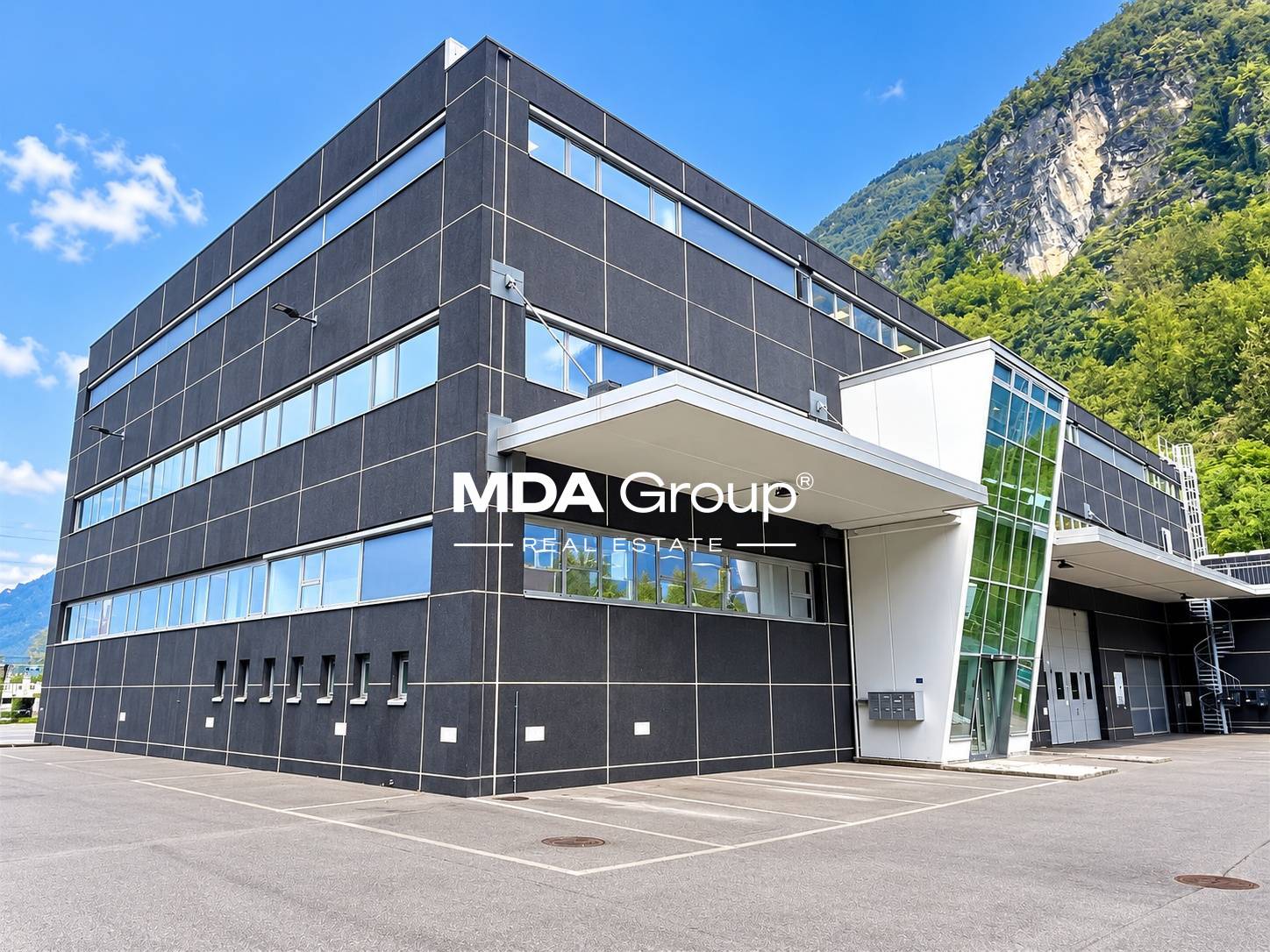 1500m² de local de stockage, photo 1 sur 10