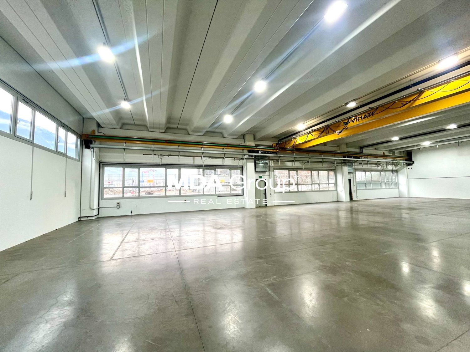 1500m² de local de stockage, photo 2 sur 10