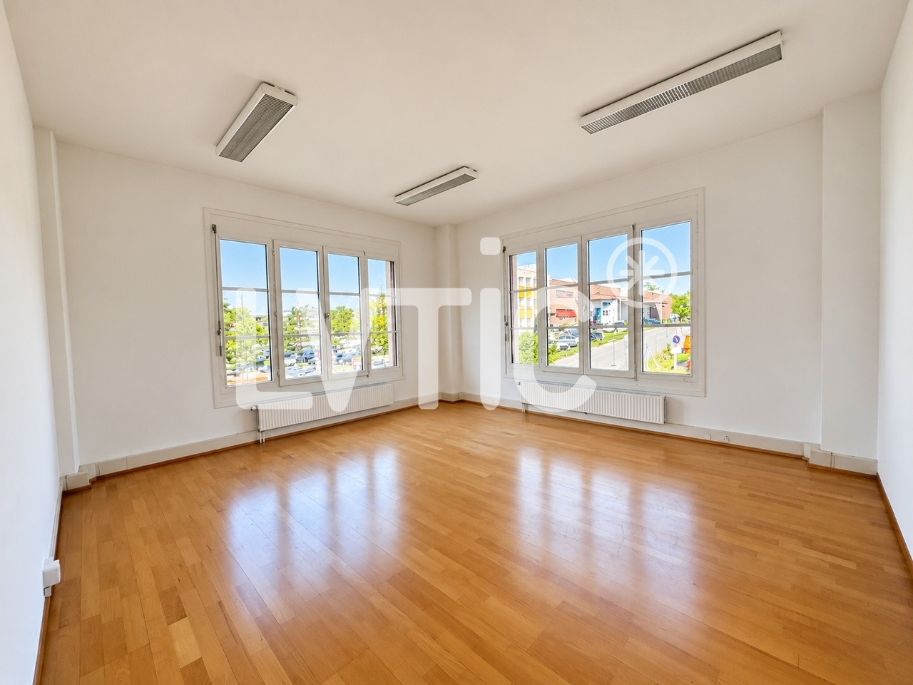 180m² ufficio, foto 1 di 10