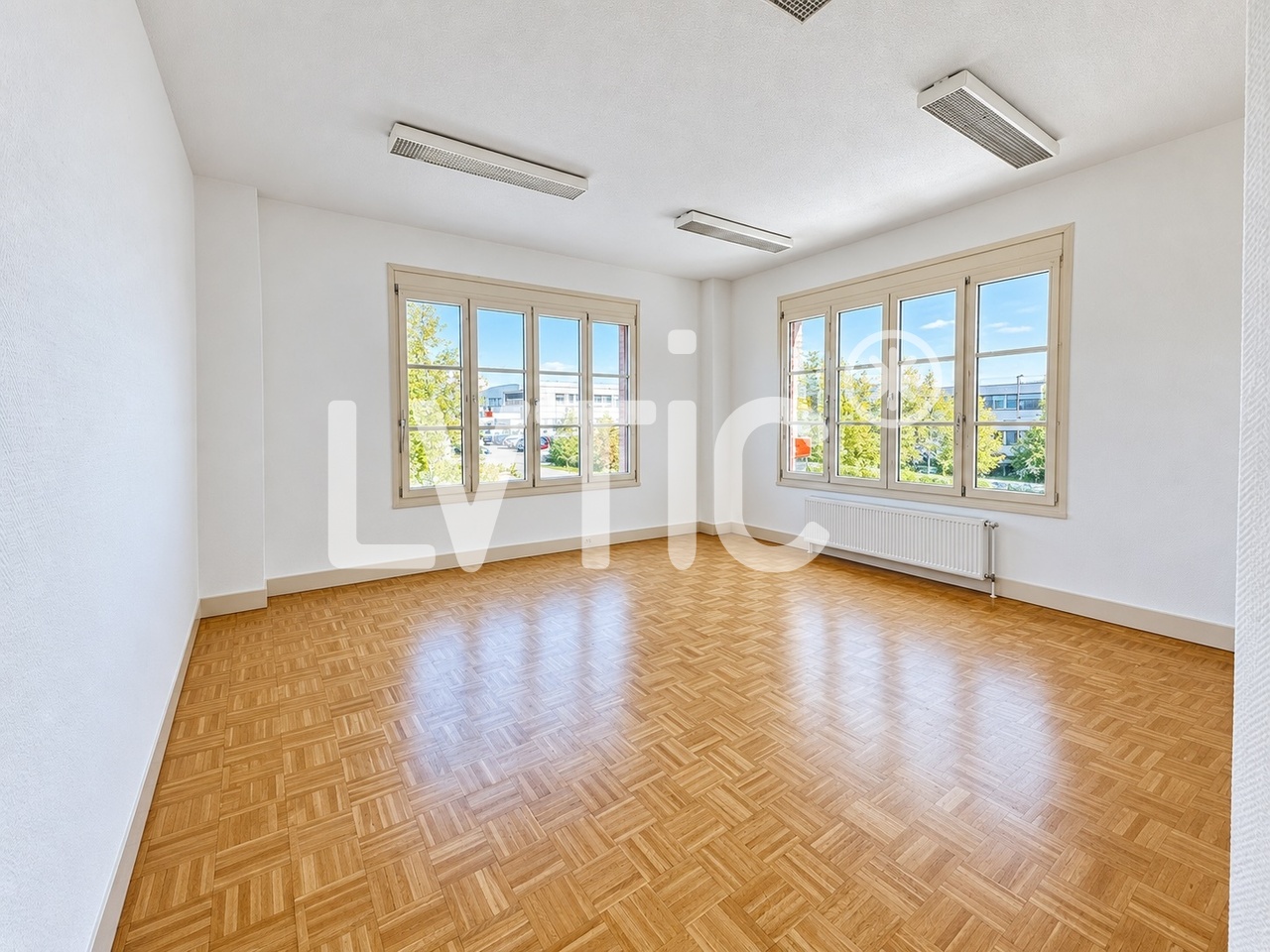 180m² ufficio, foto 2 di 10