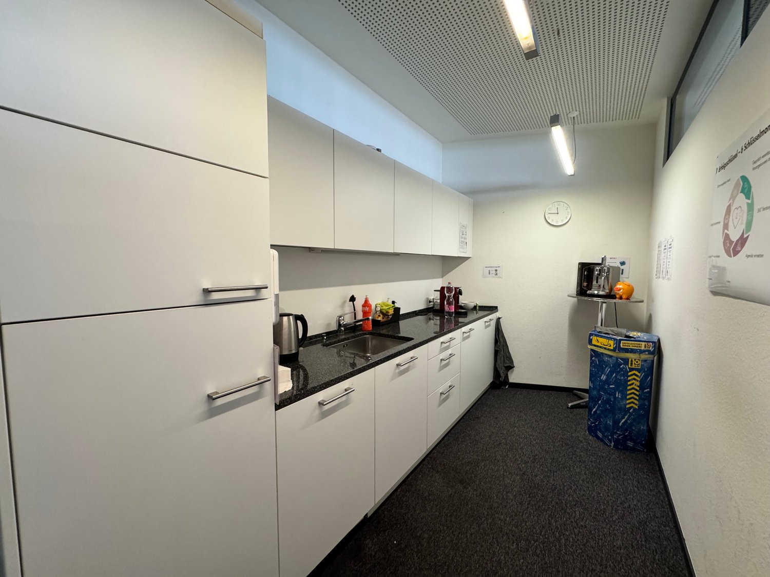 930m² office, Foto 5 von 7