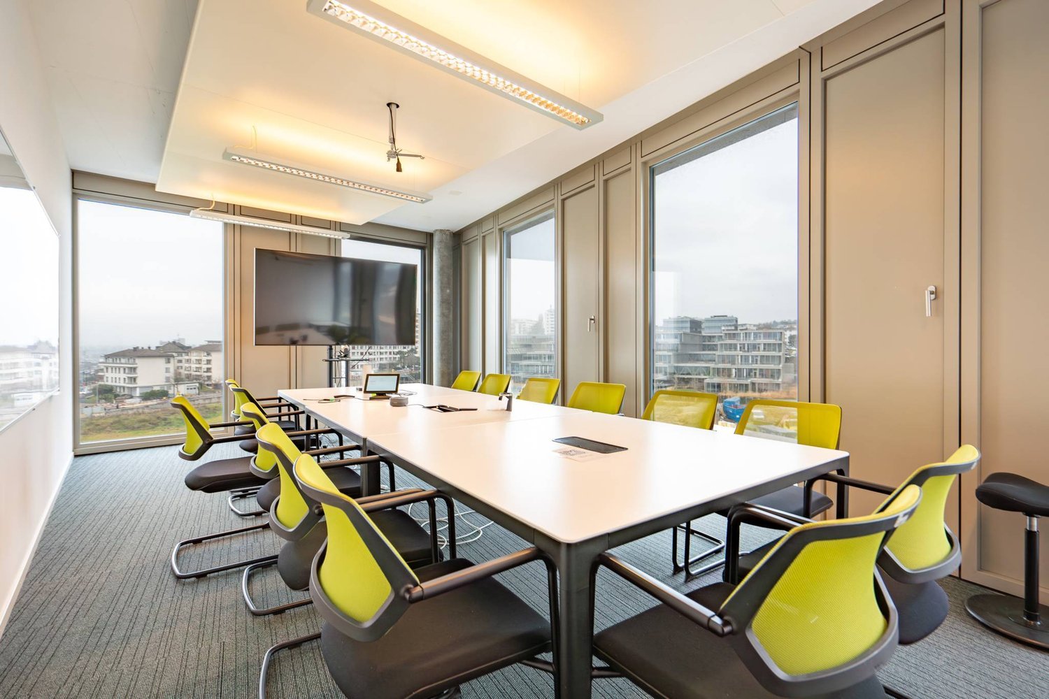 2100m² Büro