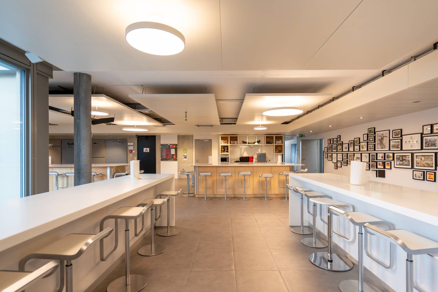 2100m² Büro