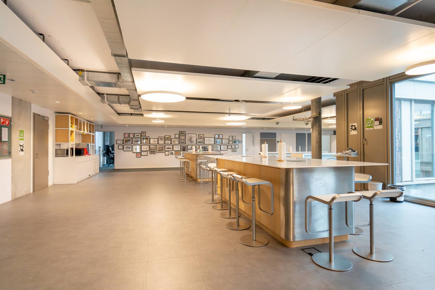 2100m² Büro