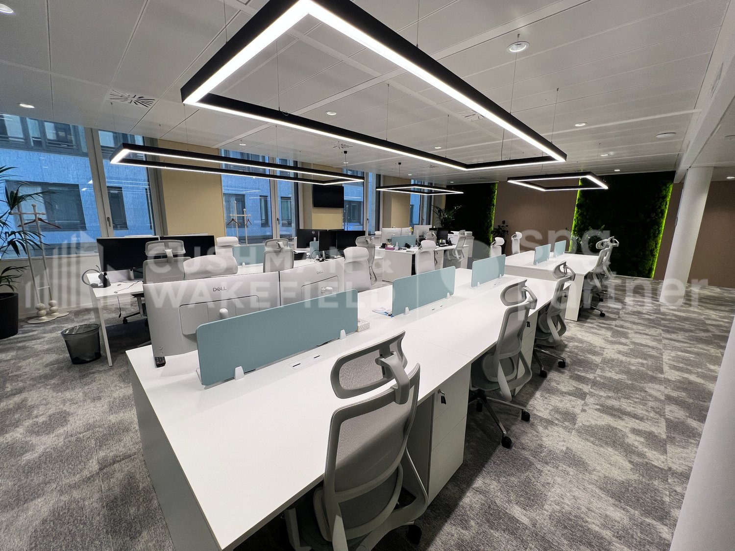 265m² Büro, Foto 2 von 10