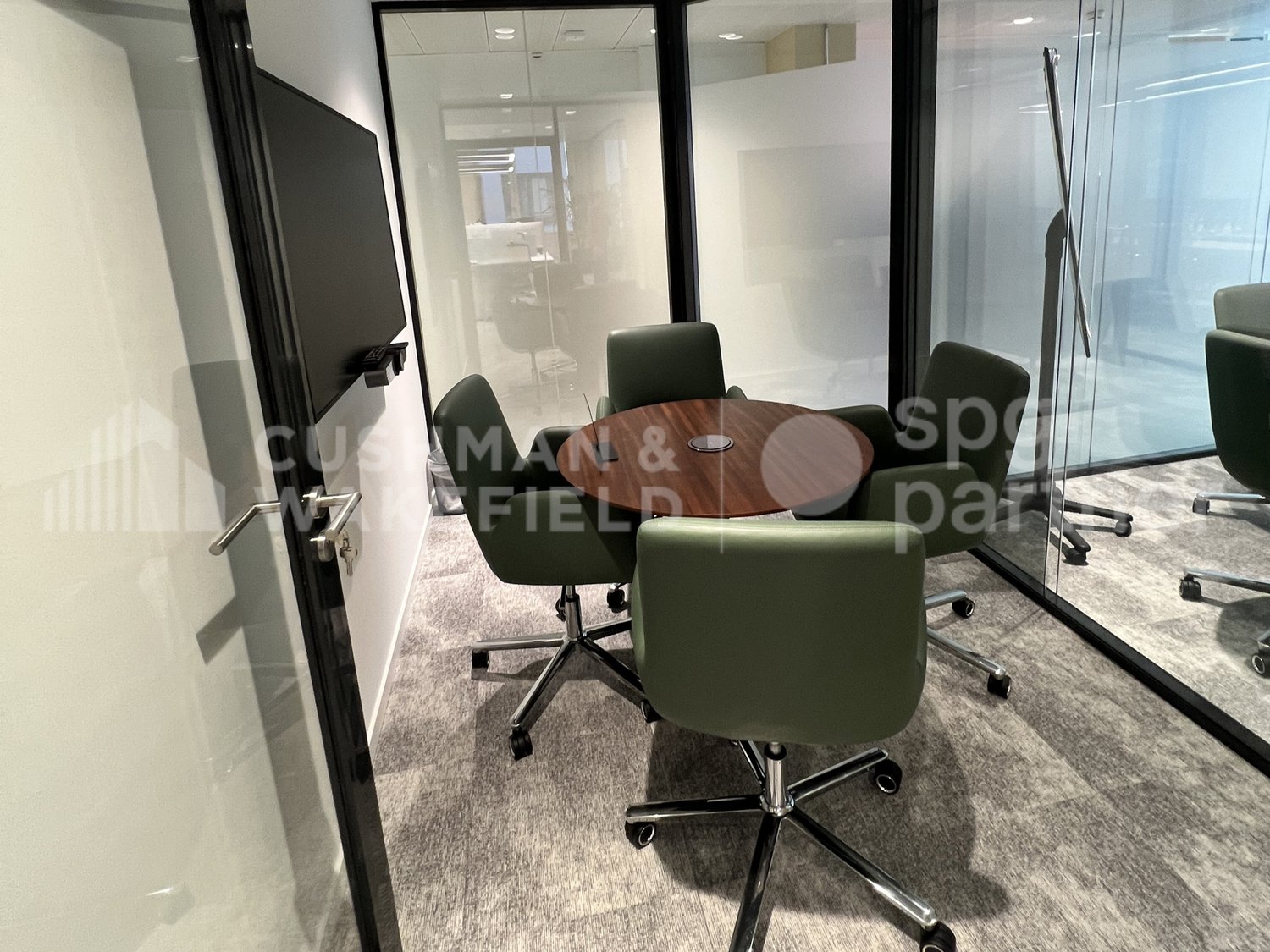 265m² Büro, Foto 10 von 10