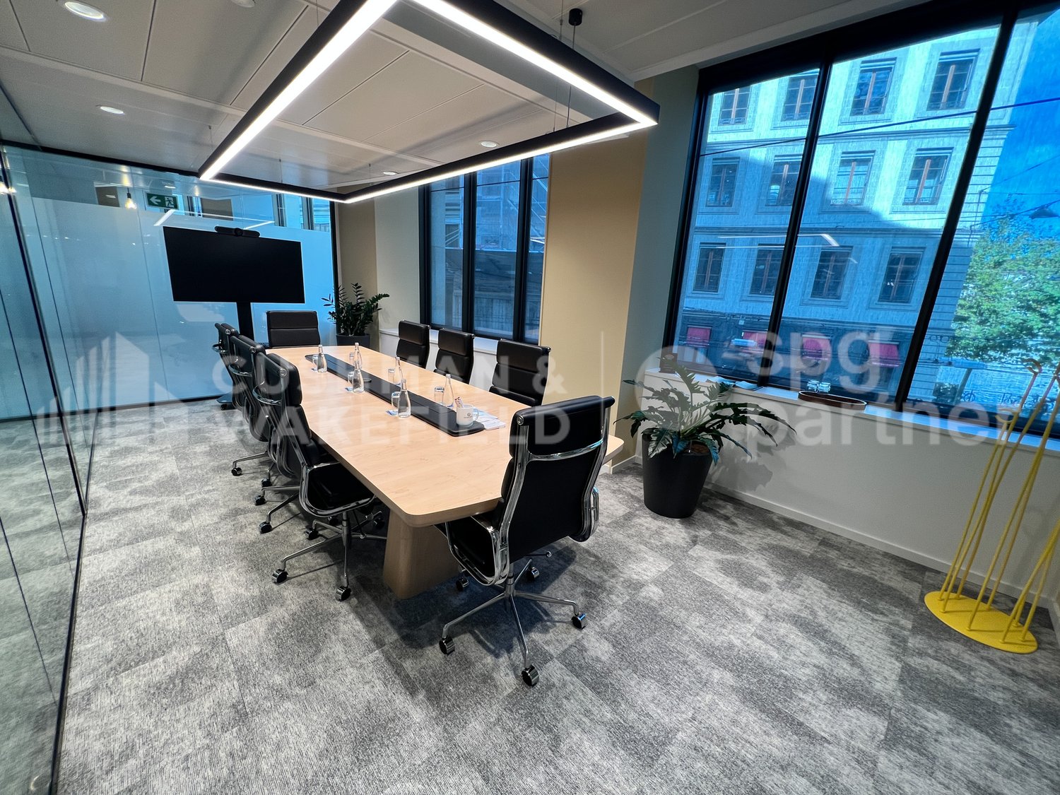 265m² Büro, Foto 4 von 10