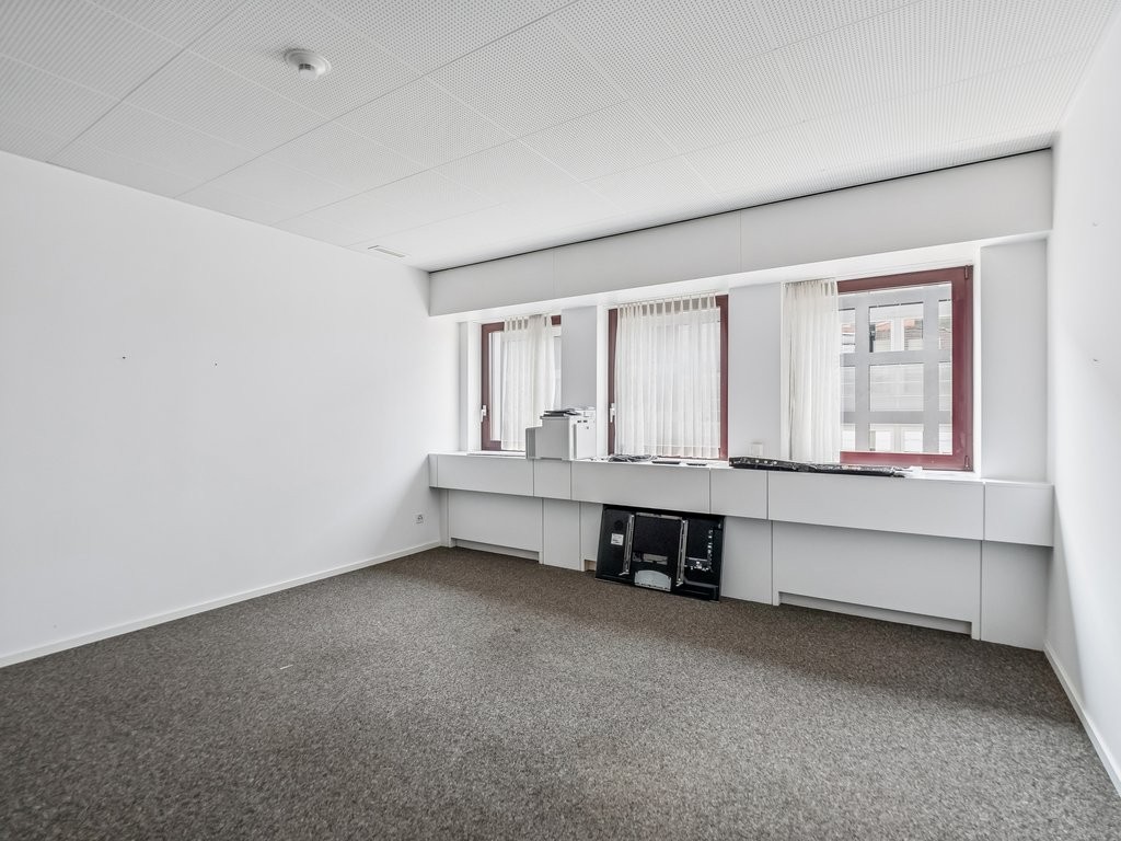 158m² Büro
