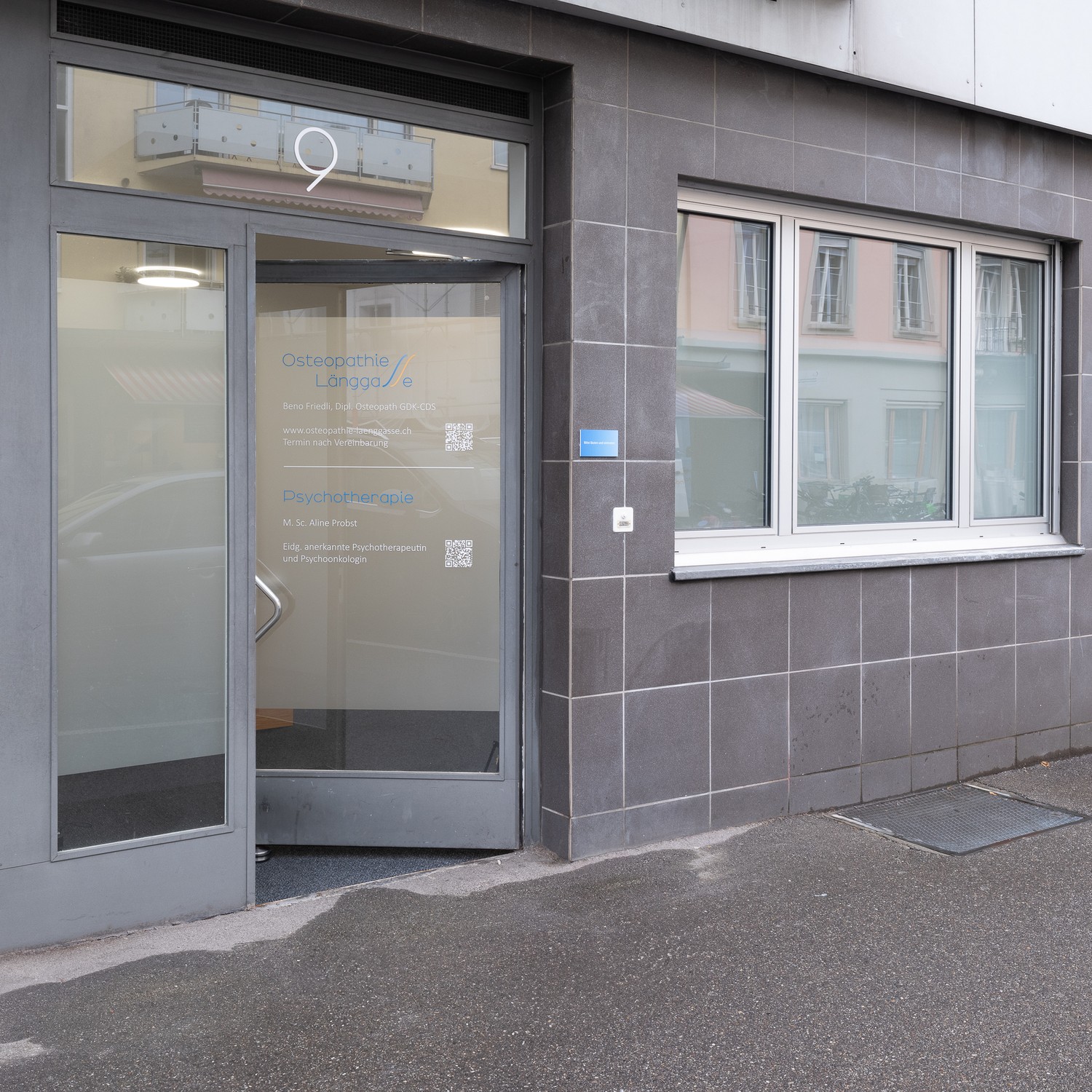 12m² office