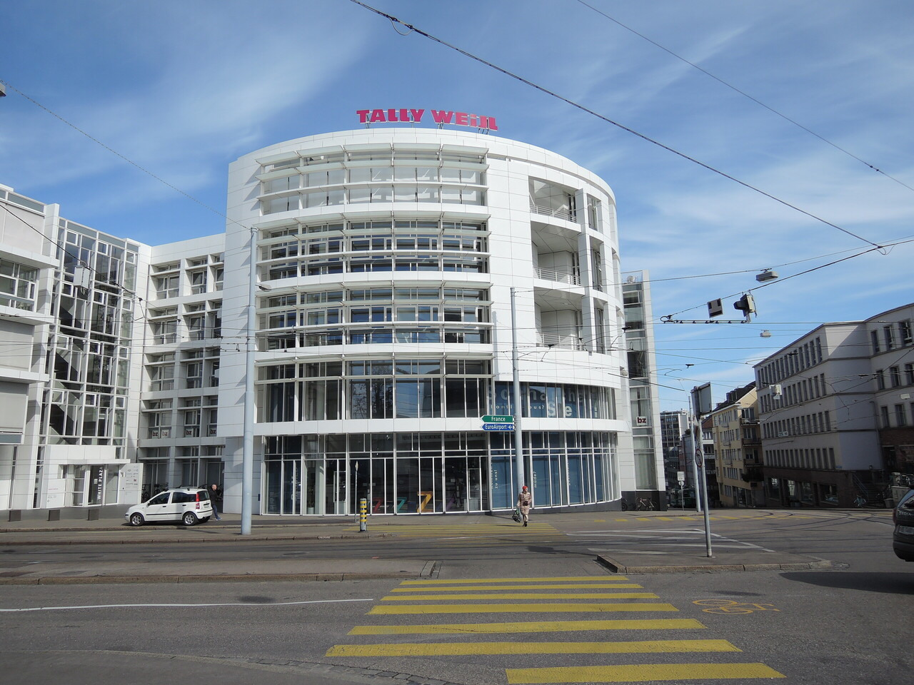 262m² office