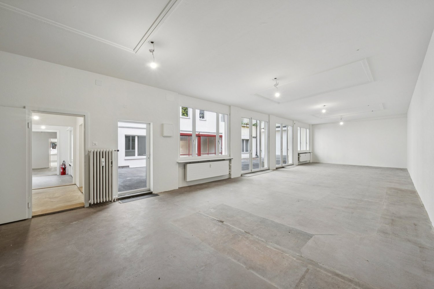 172m² commercial