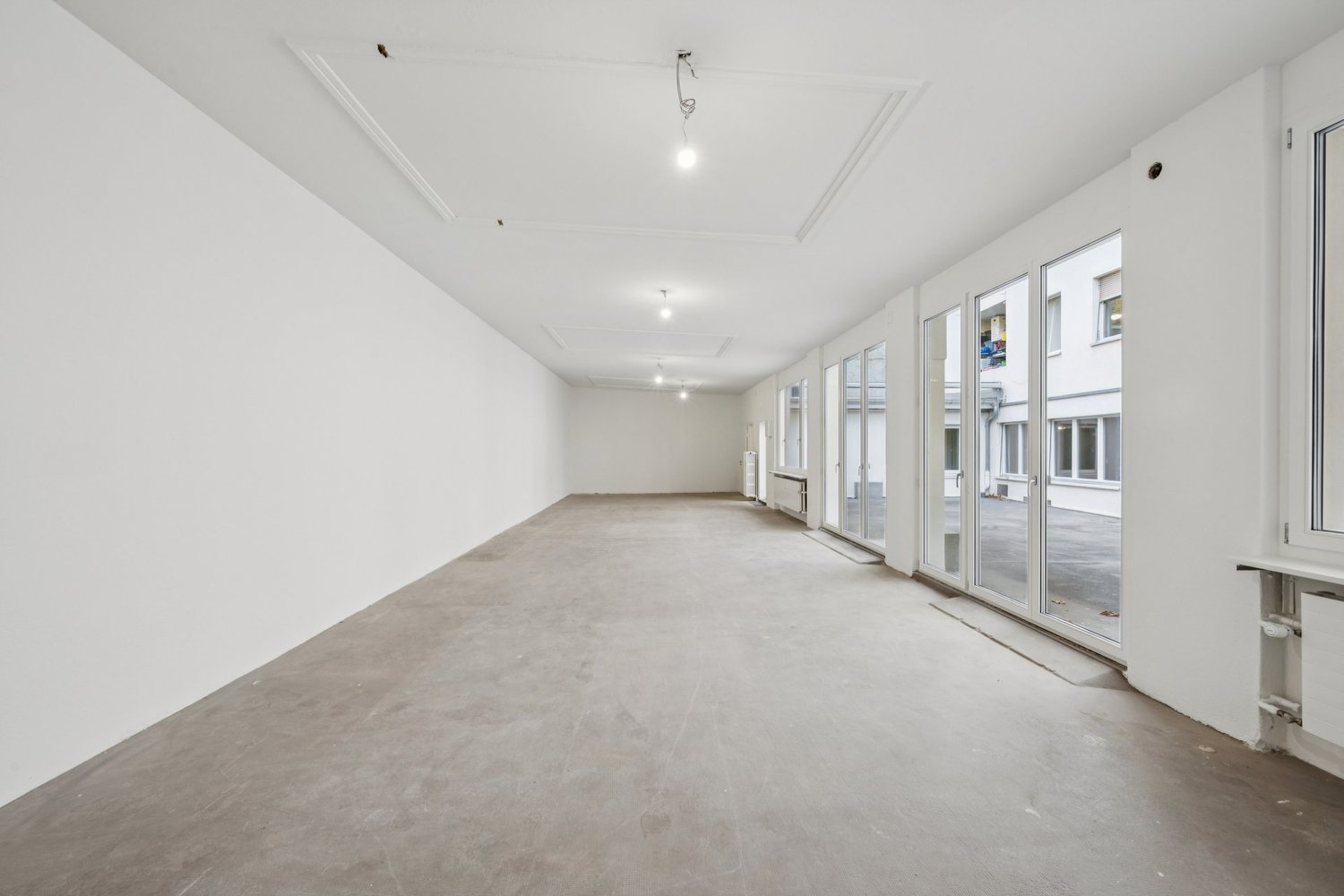 172m² commercial