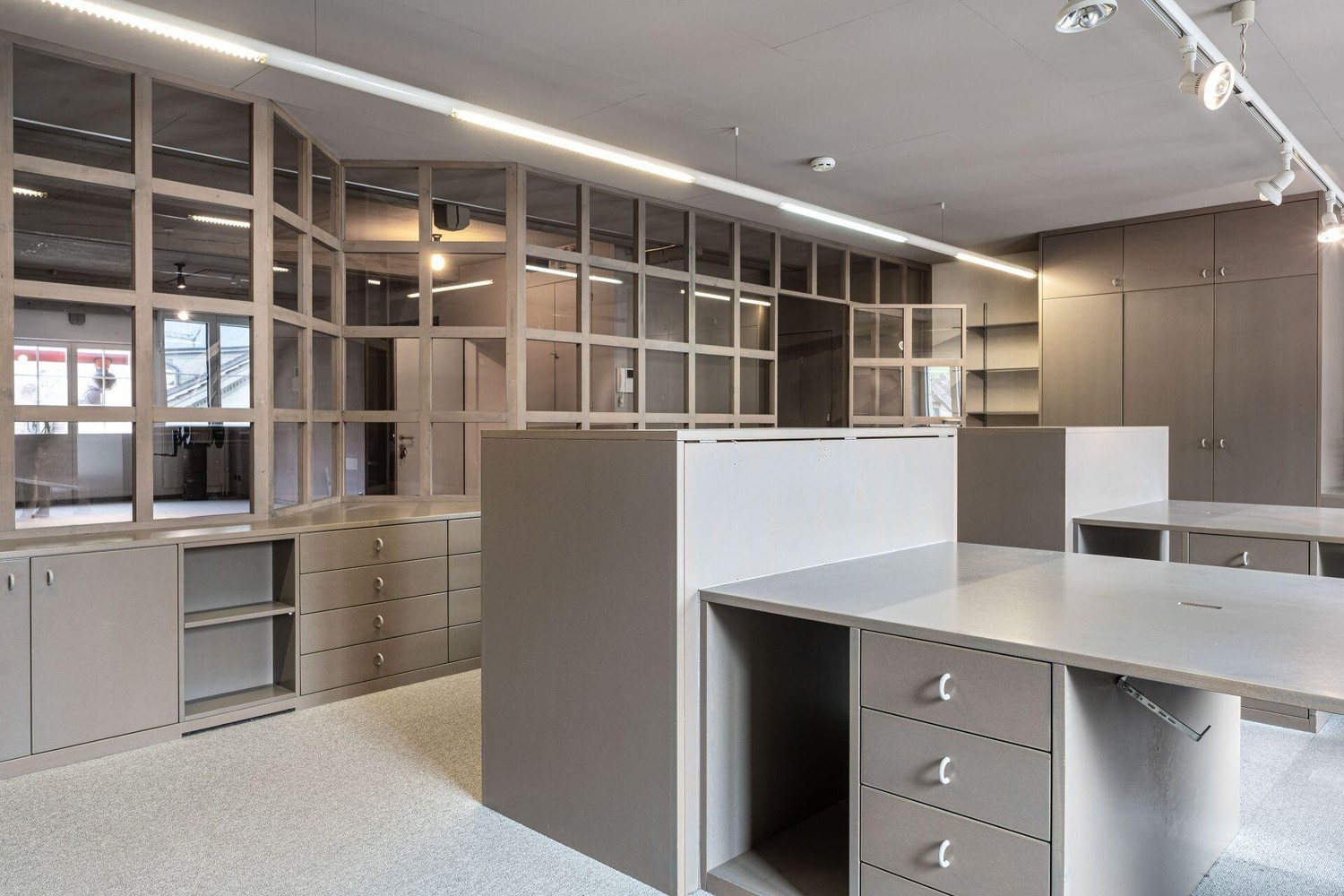 165m² commercial