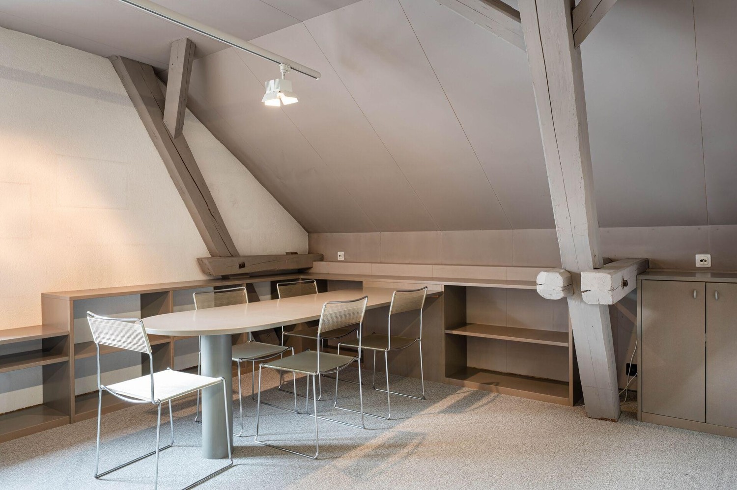 165m² commercial
