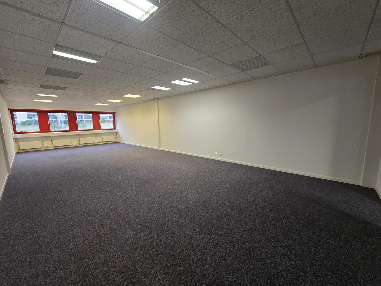 57m² Büro, Foto 3 von 6